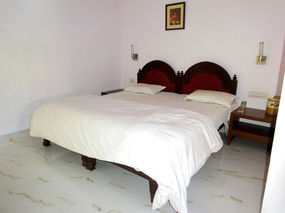 Hotel Utsav Nathdwara Luaran gambar